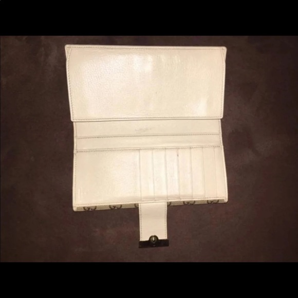 Gucci Monogram Wallet - Picture 6 of 11